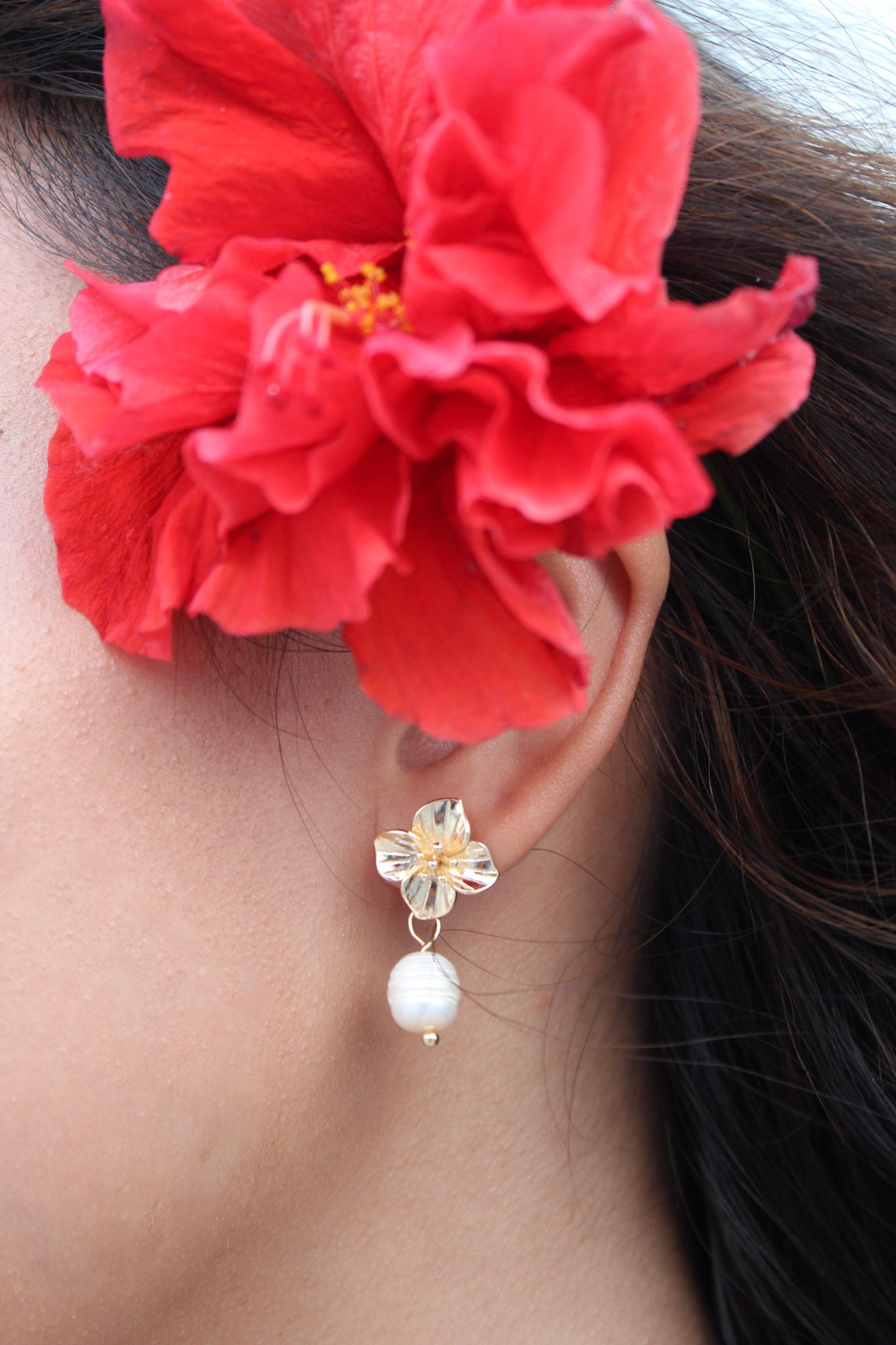 Hibiscus Girl earrings