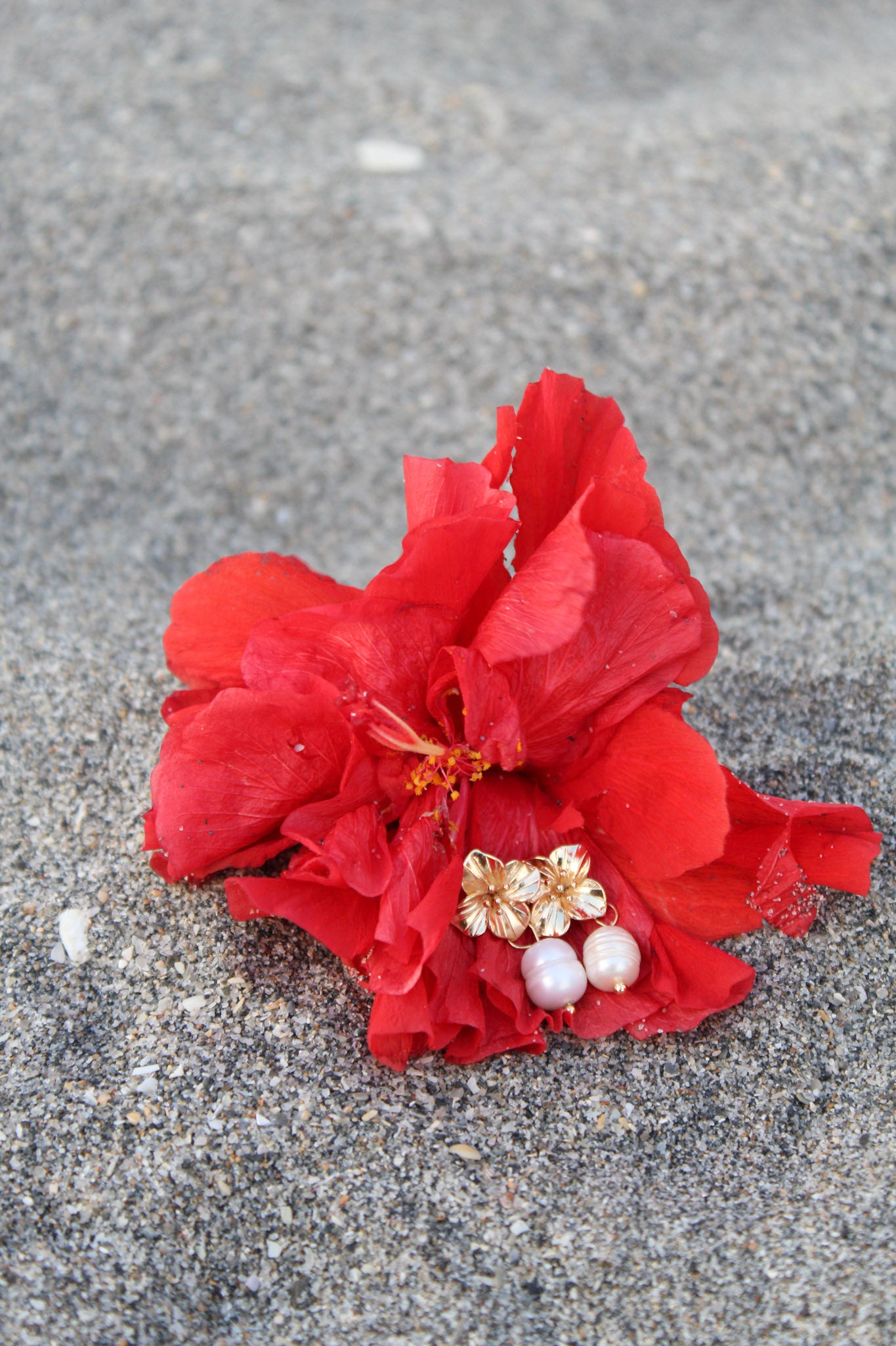 Hibiscus Girl earrings